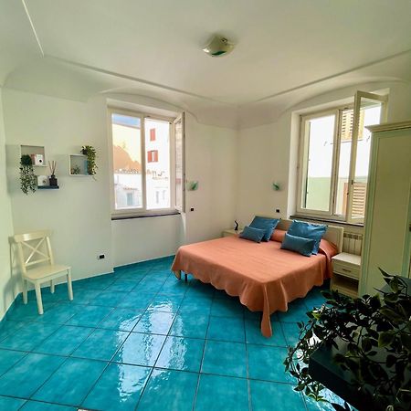 Putechella'S Apartments Maiori Bagian luar foto